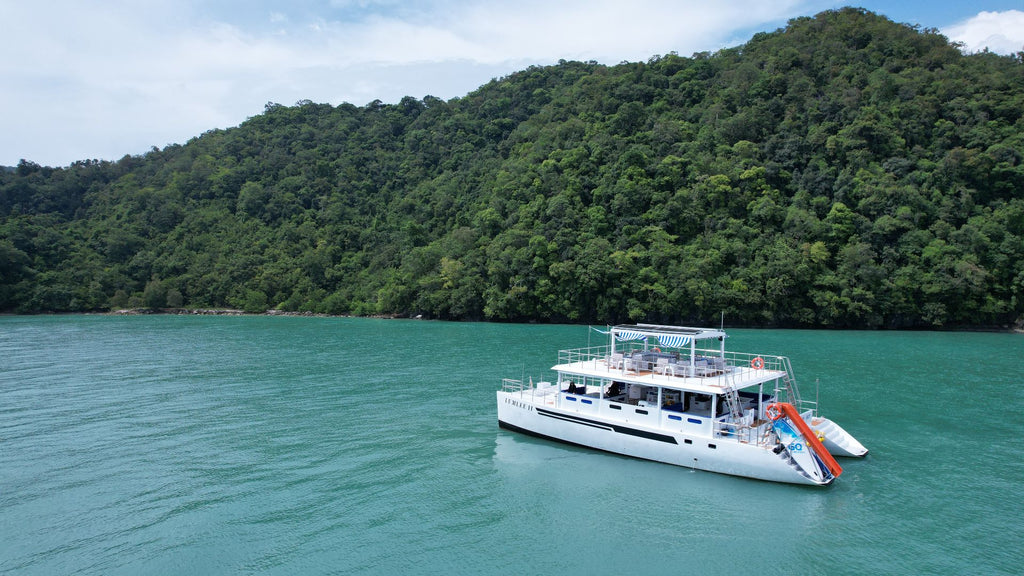 Lumlee 2 Sunset Cruise - Private Yacht Charter (4 Hours)