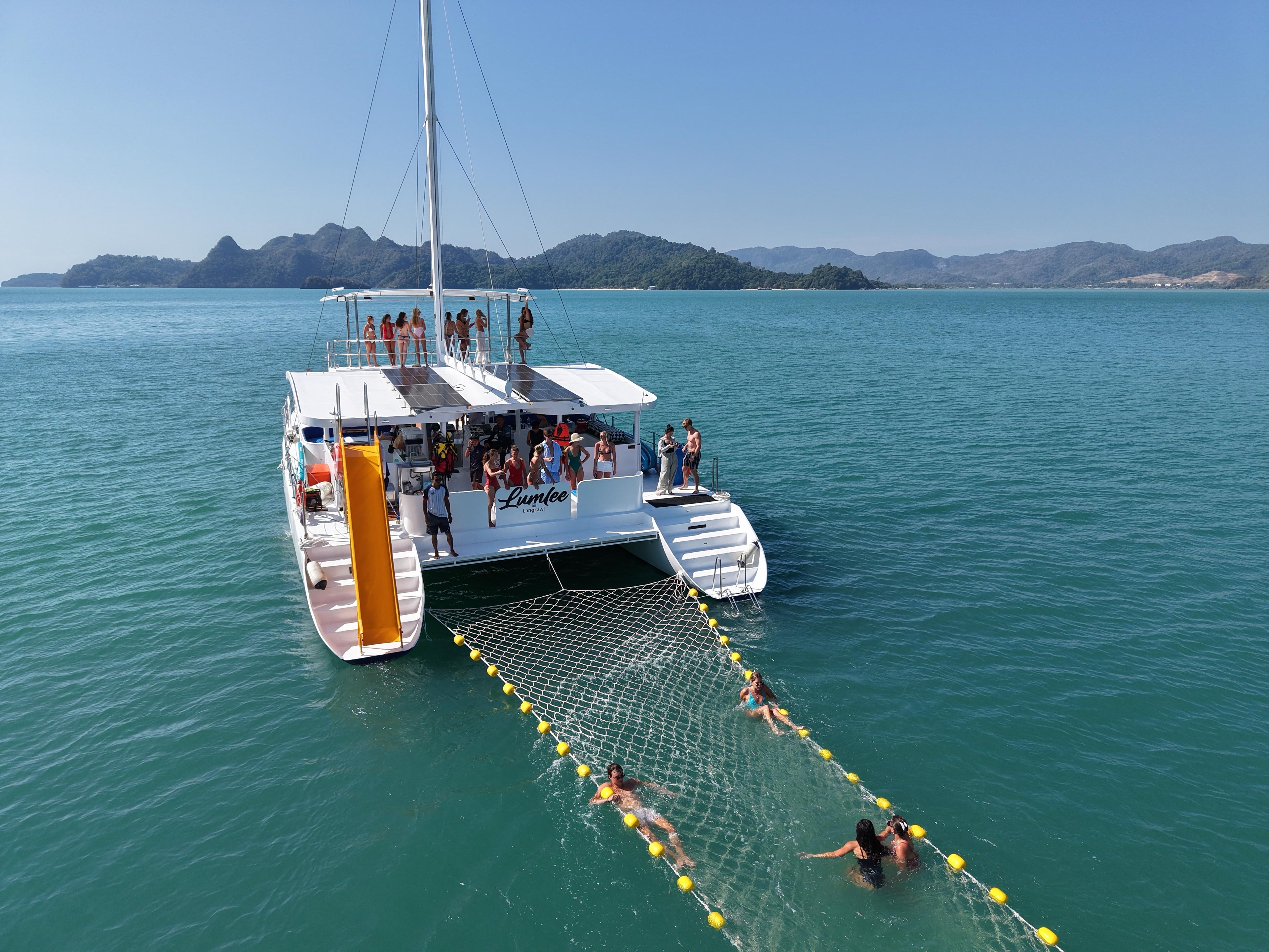 Lumlee Sunset Cruise - Sharing Yacht Charter (4 Hours)