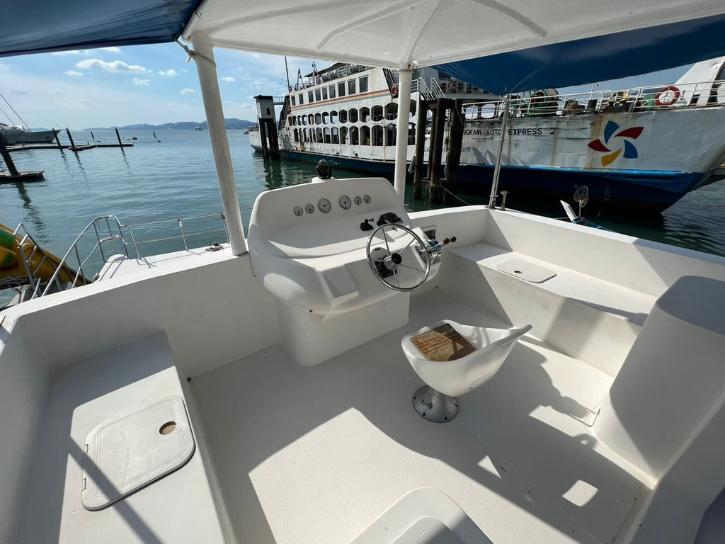 Hercules Private Yacht Charter – Luxury Party & Sunset Cruise Experience (4 Hours)