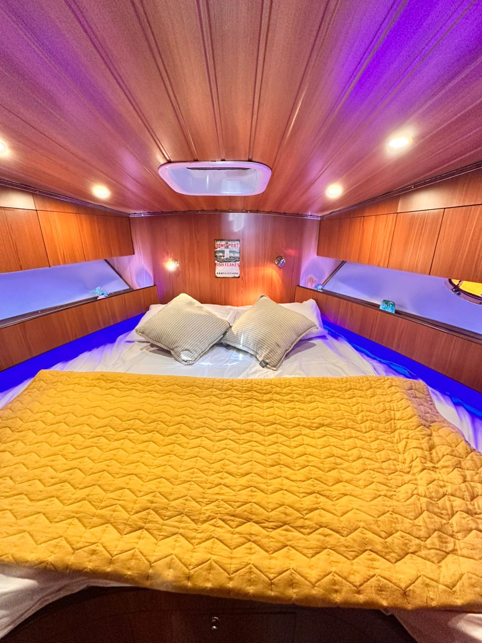 Mila - Private Yacht Charter (4 Hours)