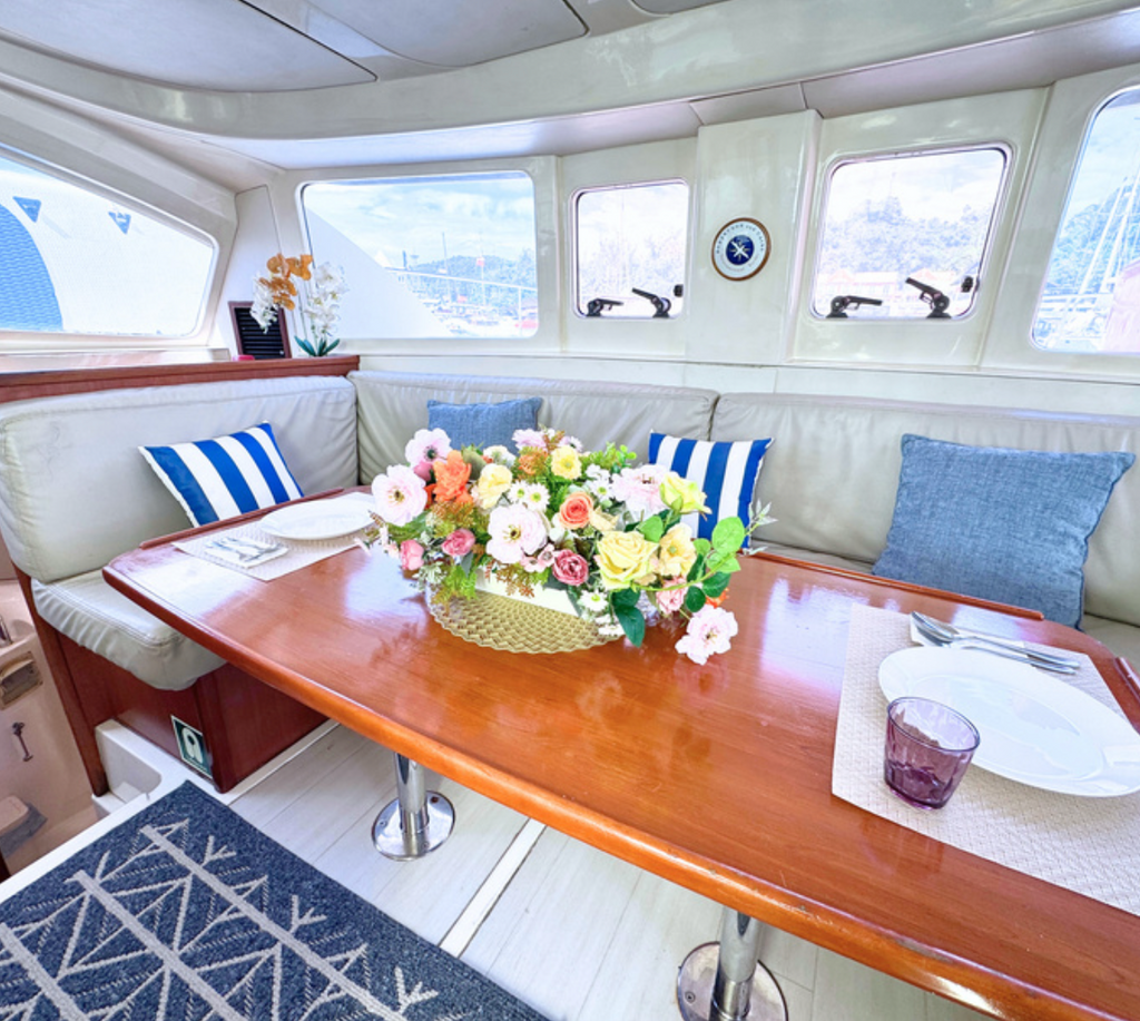 Ocean Bliss – Luxurious Catamaran Cruise (4 Hours)