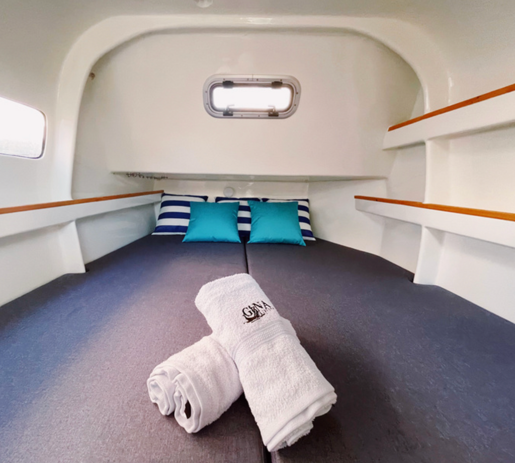 Rubylite – Open-Air Yacht with Spacious Front Deck (4 Hours)