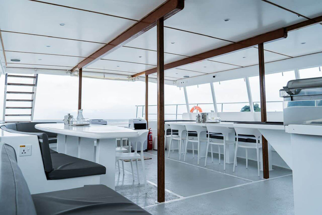 Sunset Private Yacht Charter (4 Hours)