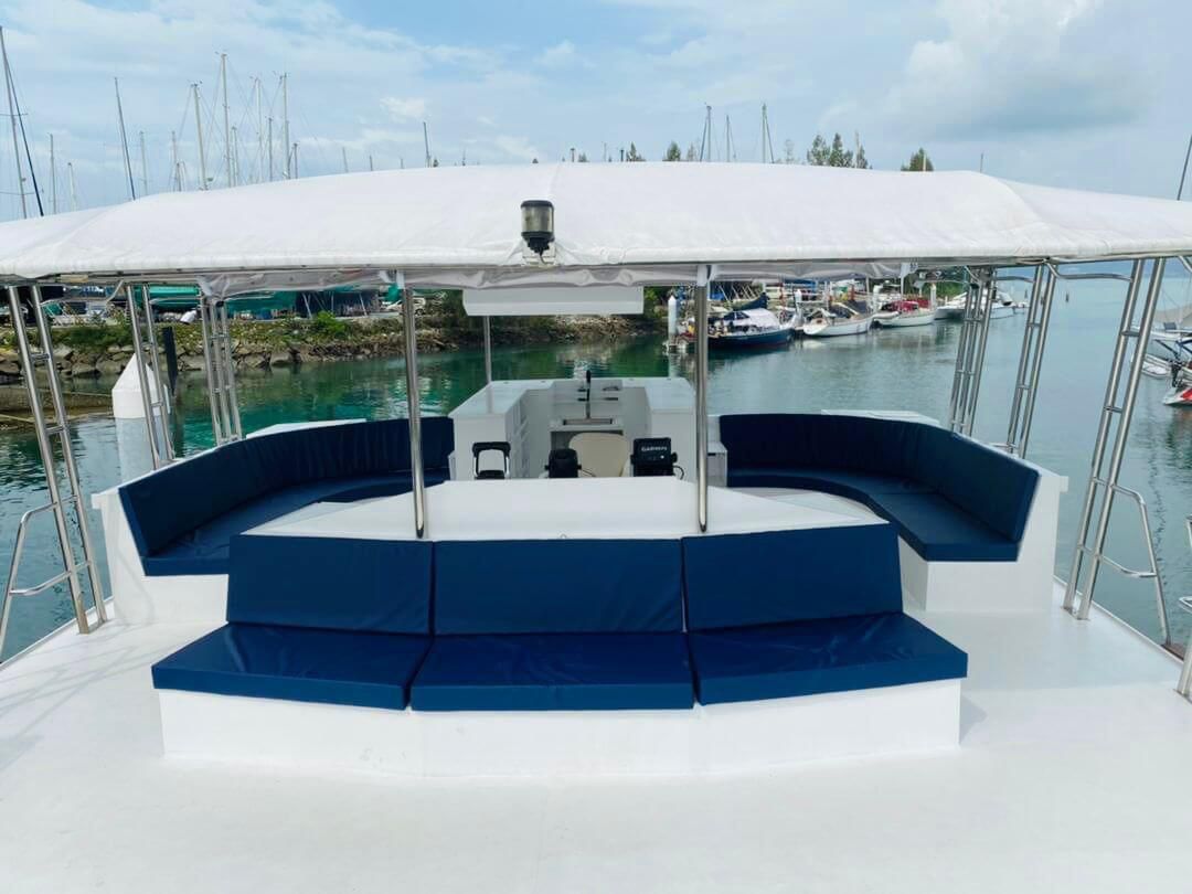 Sunset Private Yacht Charter (4 Hours)