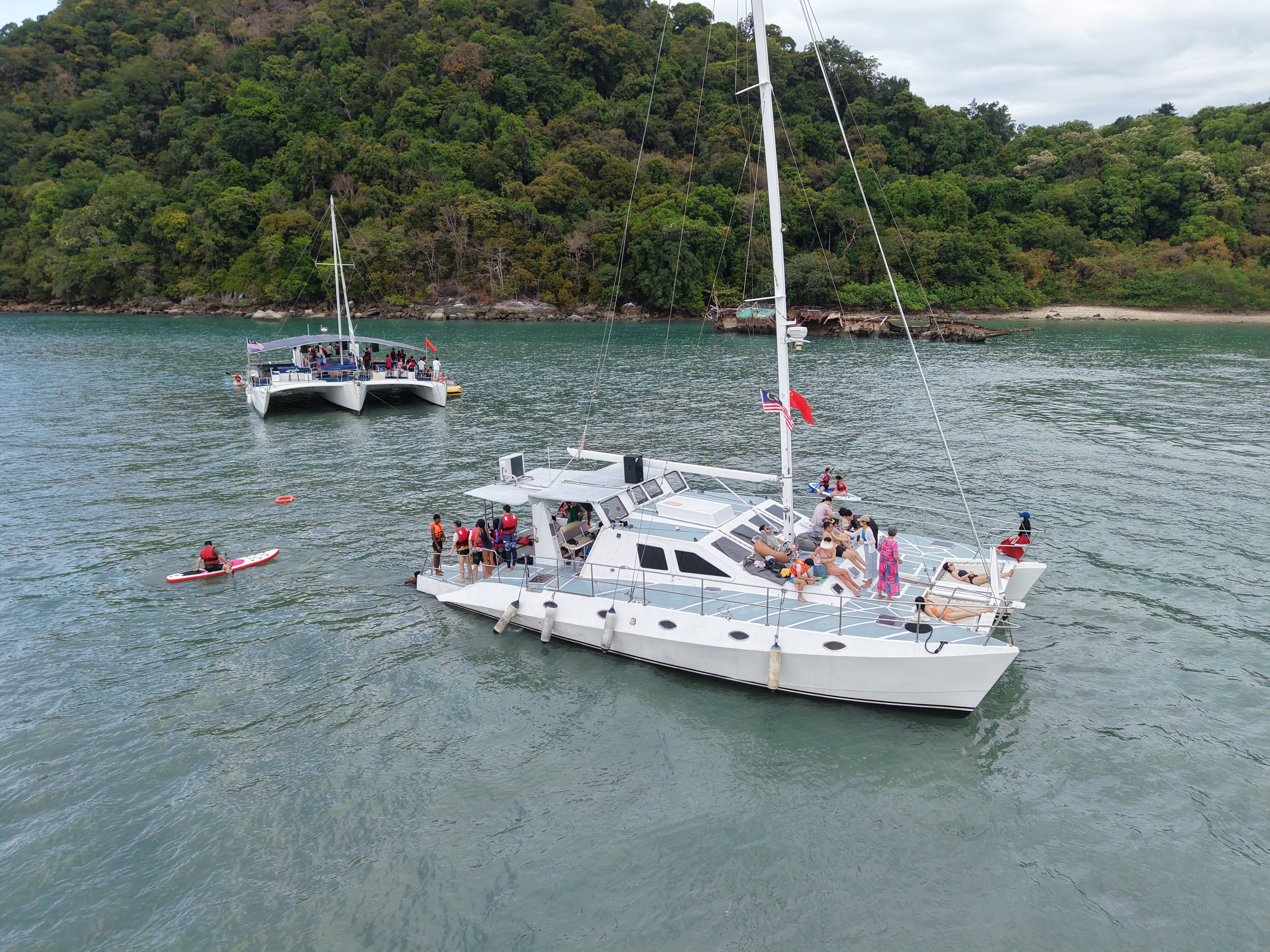 Free Soul Sharing Yacht Charter – Langkawi Party Cruise Experience (4 Hours)