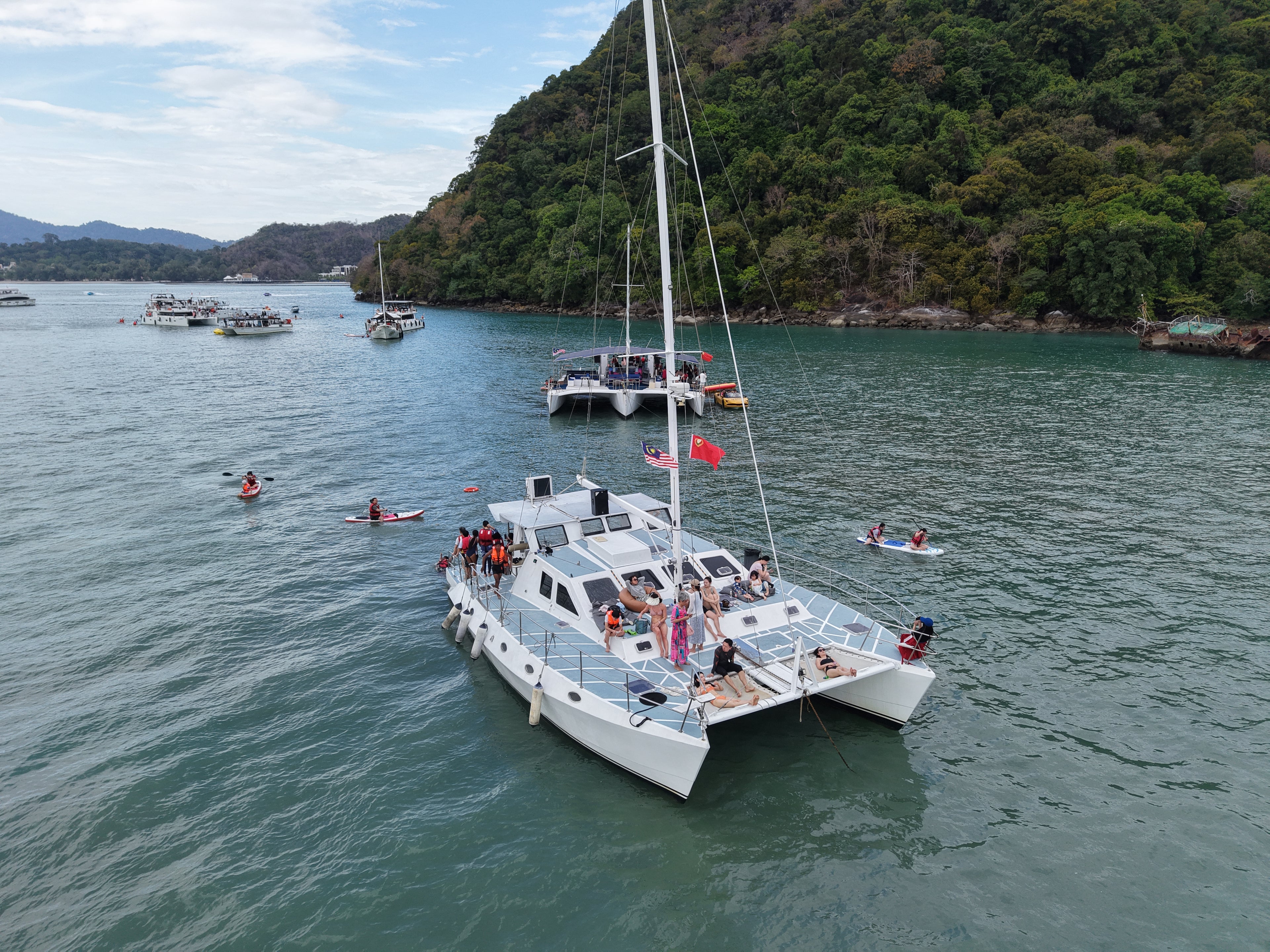 Free Soul Sharing Yacht Charter – Langkawi Party Cruise Experience (4 Hours)