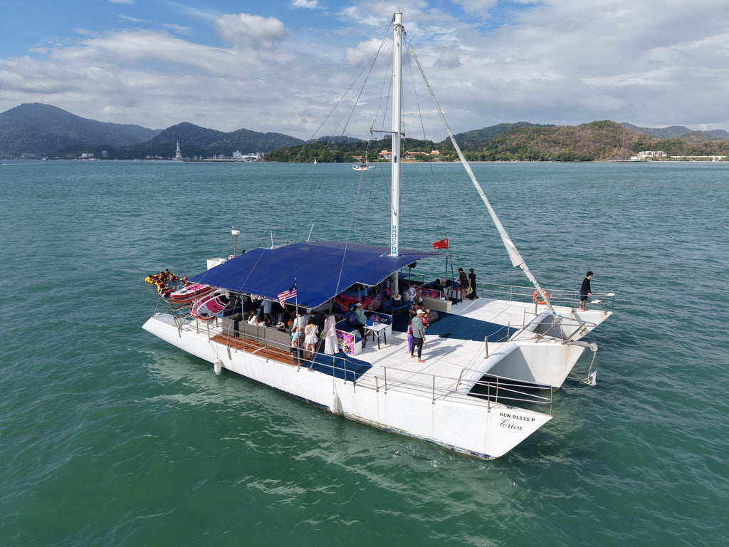 Erica Sunset Sharing Yacht Charter – Langkawi Sunset Party Experience (4 Hours)