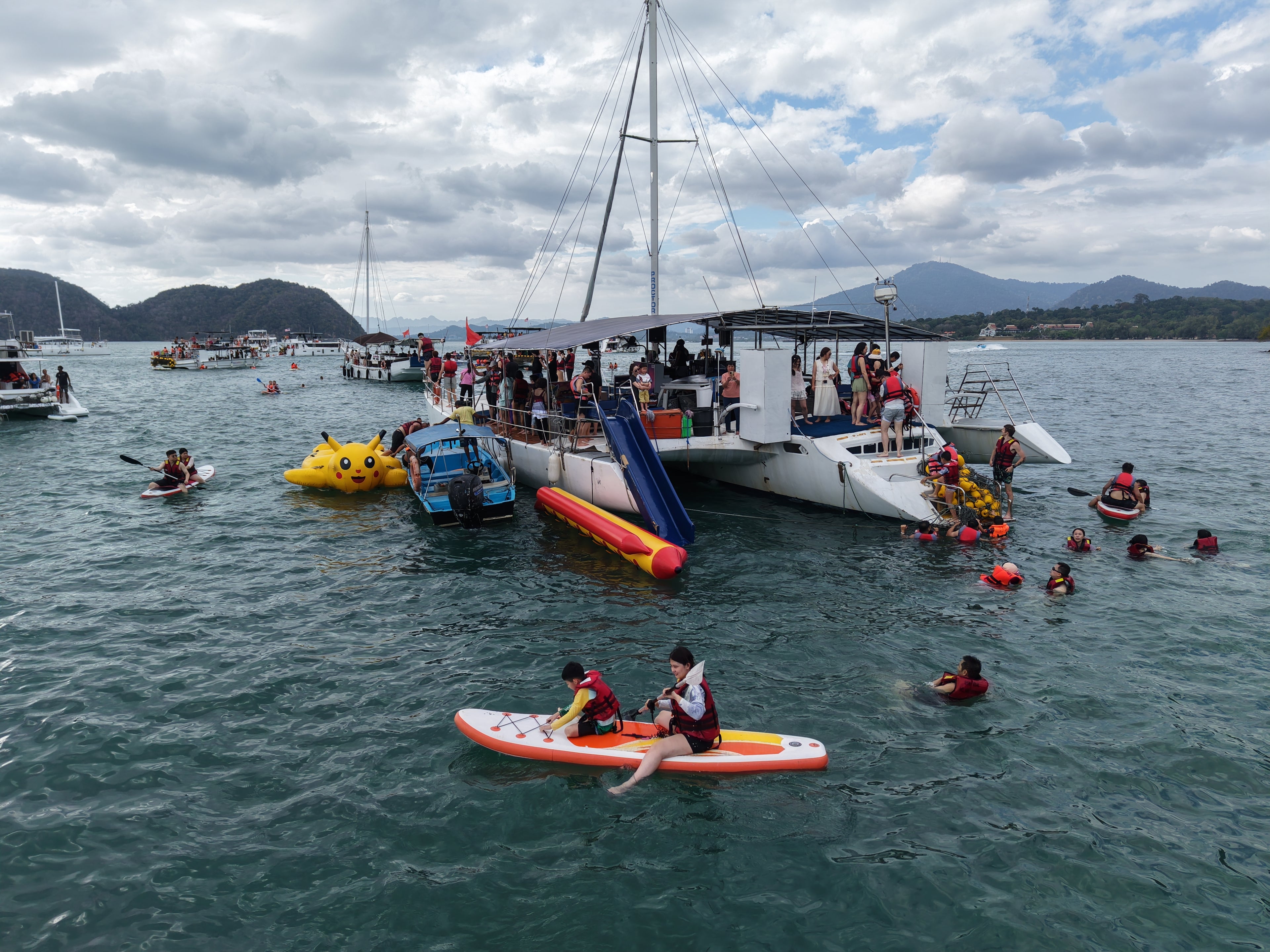 Erica Sunset Sharing Yacht Charter – Langkawi Sunset Party Experience (4 Hours)