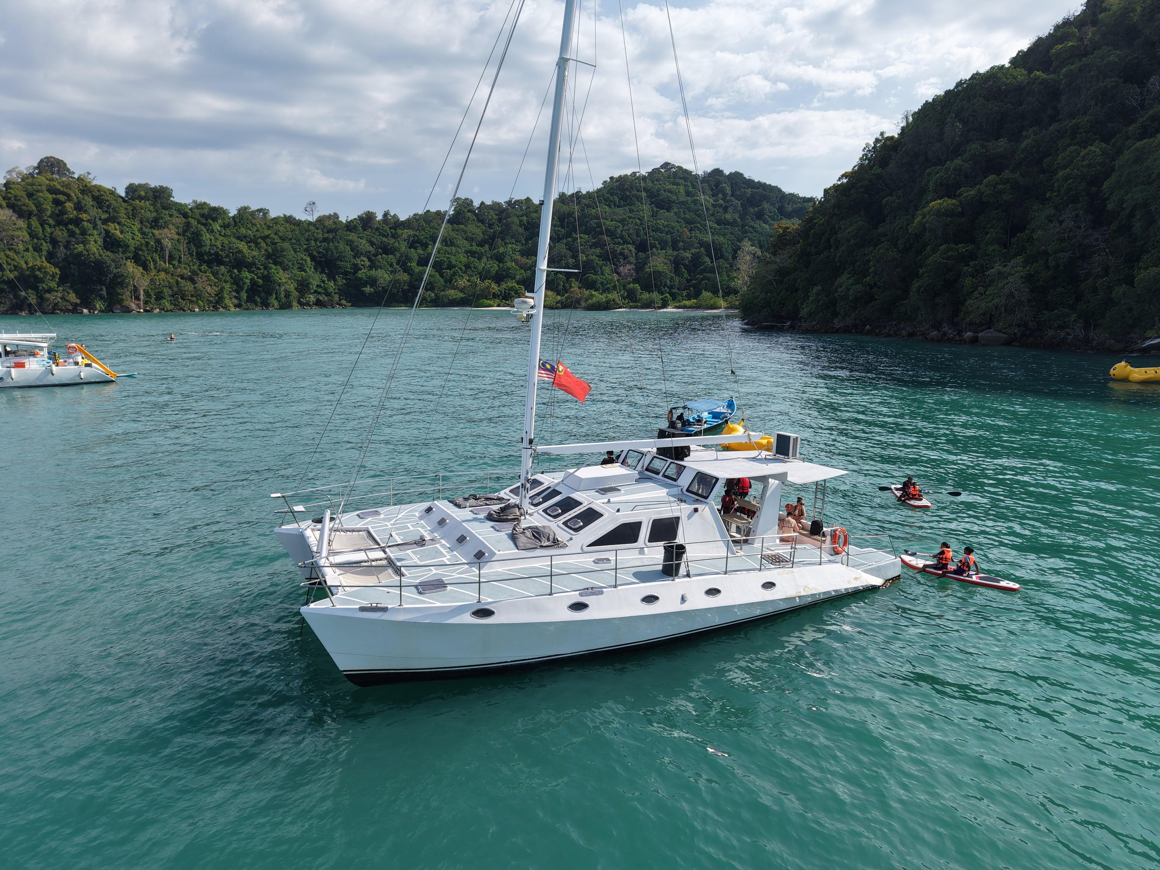 Free Soul Sharing Yacht Charter – Langkawi Party Cruise Experience (4 Hours)